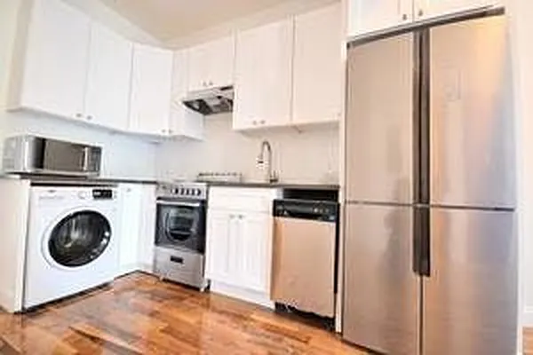 Rented by Bold New York | media 14