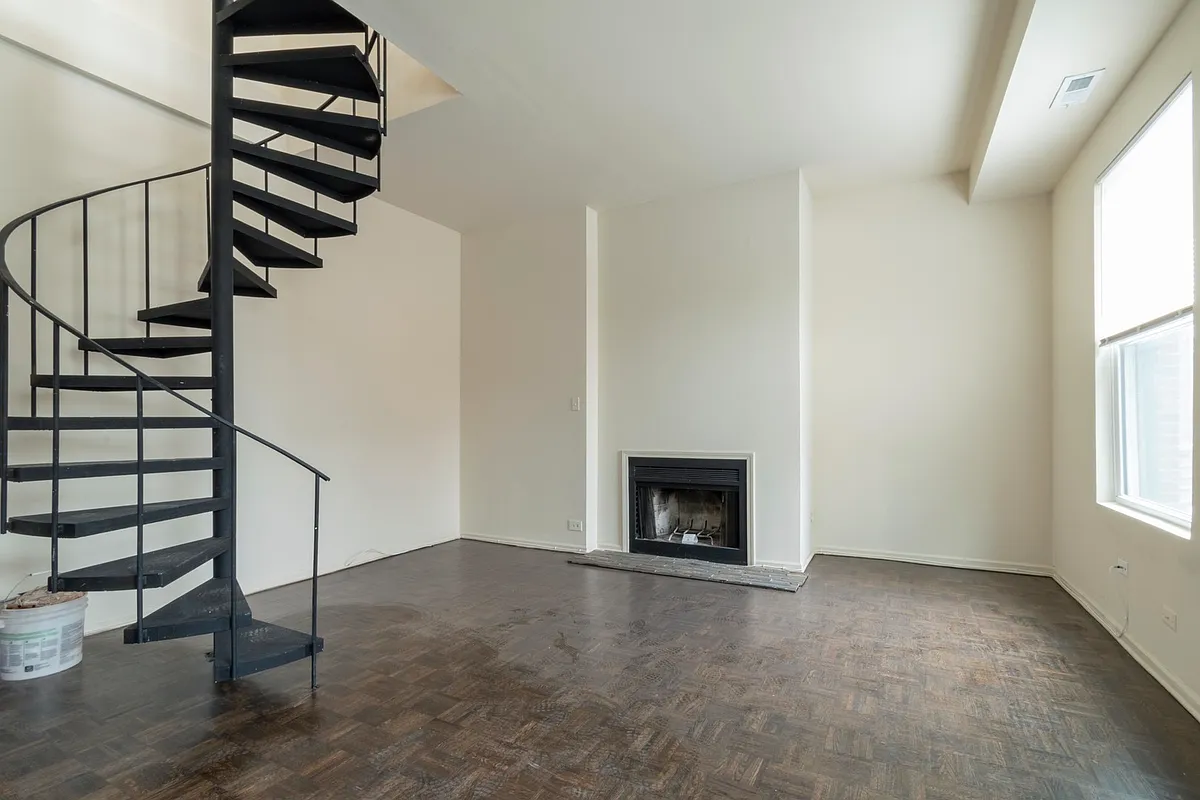 Building Photo - 1128 Florence Ave #1E