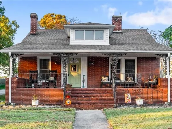 804 Wentworth St, Reidsville, NC 27320