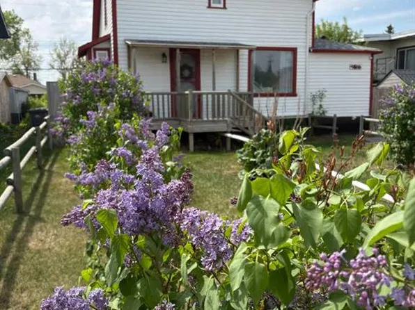 5129 N 48th Ave, Ponoka, AB T4J 1J2