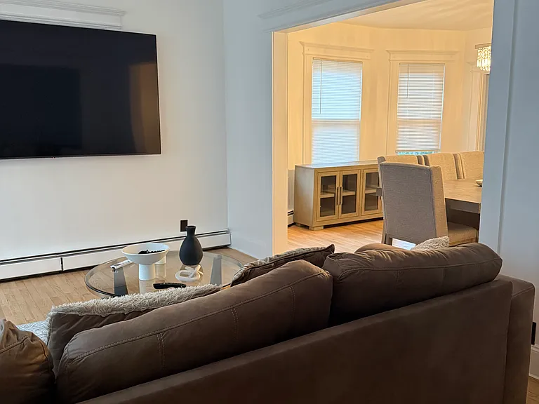 113-115 Arnold St #1 — Photo 7