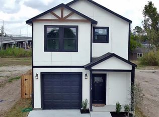 7101 Weyburn St #C, Houston, TX 77028