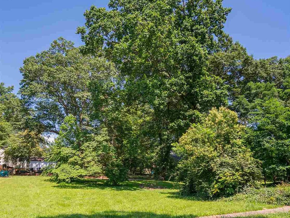 2nd image of 0 Biltmore Dr Lot 1