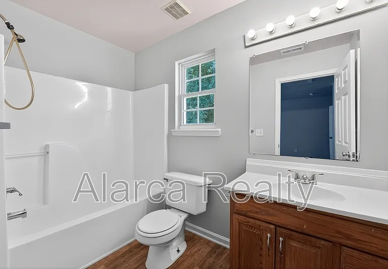 5620 Ilford St #5620 — Photo 15
