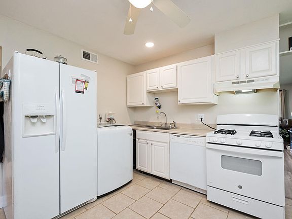 4th image of 1908 Inglewood Dr APT B