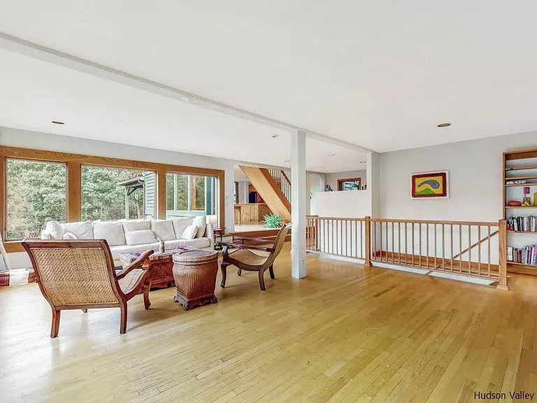376 Abbey Rd — Photo 11