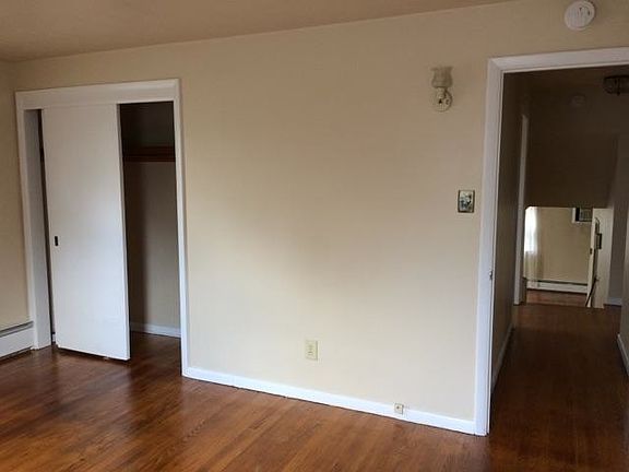 Large Bedroom 2