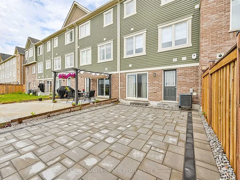 66 Bannister Cres — Photo 15