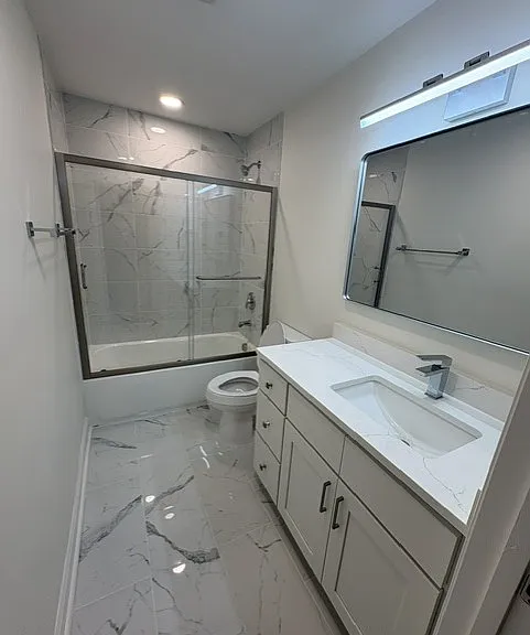 Full Bathroom