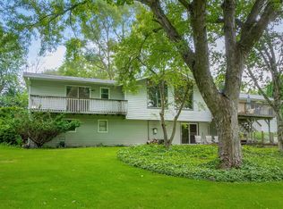 2595 Kevenauer Dr, Brookfield, WI 53005