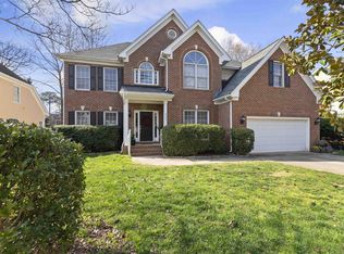 8809 Bluff Pointe Ct, Raleigh, NC 27615
