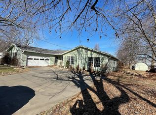 300 Arbor Dr, Lamar, MO 64759