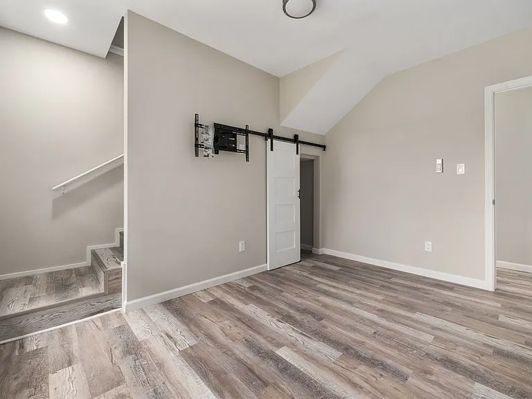 741 Sullivant Ave #C — Photo 11