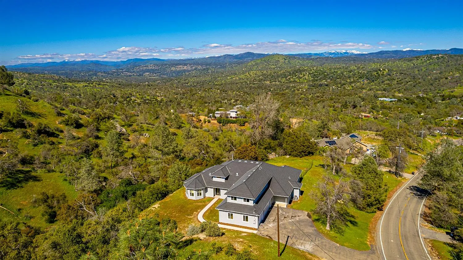 41779 Lilley Mountain Dr photo 1