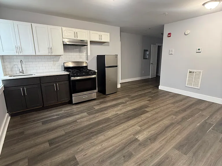 175 Munn Ave #302C — Photo 5