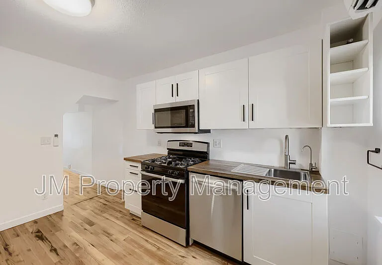 3549 N Williams St — Photo 7
