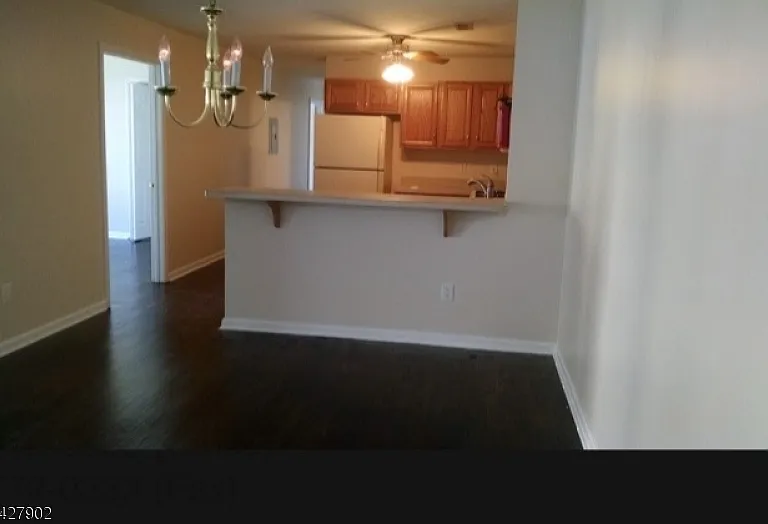 37 Parkside Ct — Photo 4