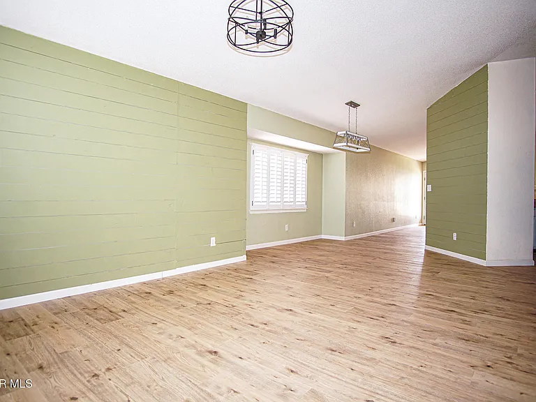 11985 Mesquite Lake Ln — Photo 2
