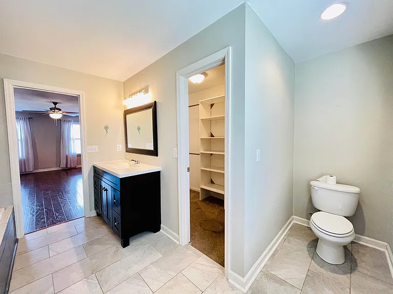 223 Raintree Ln — Photo 19