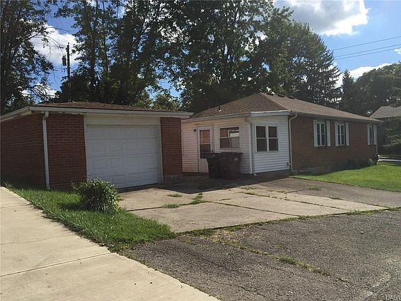 4th image of 209 N West St