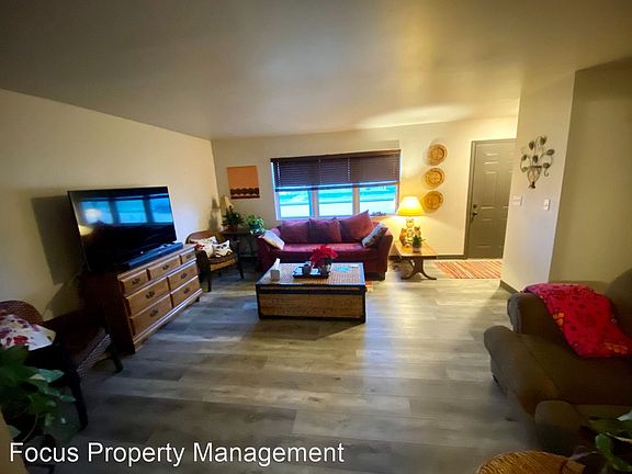 3rd image of 439 N Westfield St #11408693