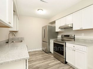 3621 E 41st St, Des Moines, IA 50317