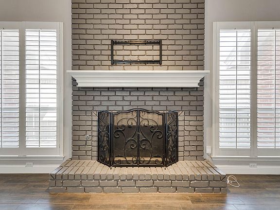 3rd image of 5804 Cranston Pl