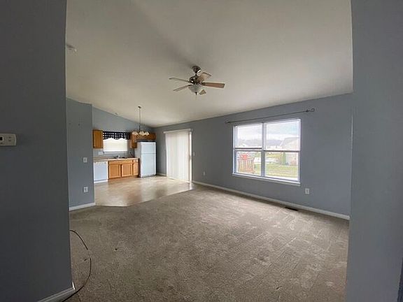 4th image of 1555 Singh St