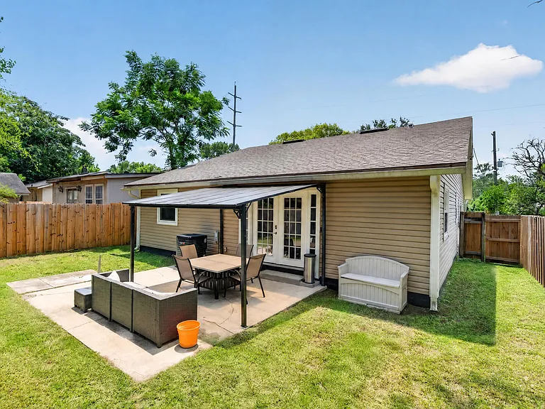 3349 Green St — Photo 22