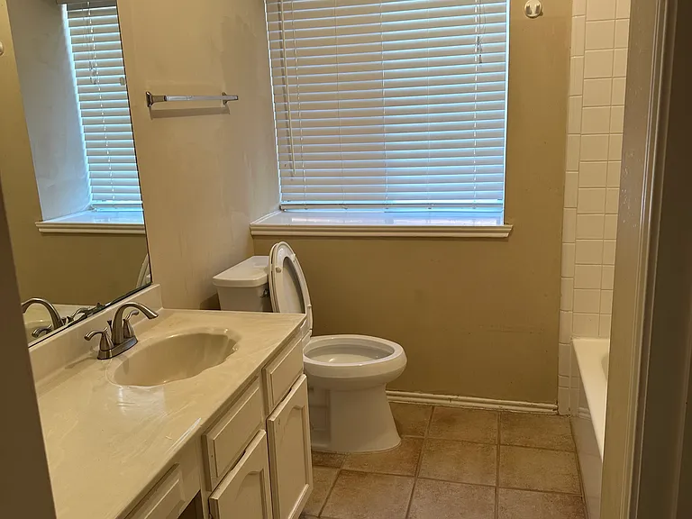 629 Coats St — Photo 7