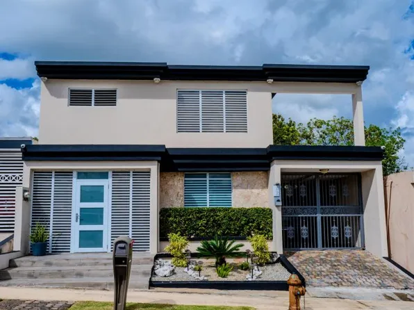 Urb Terrazas Del Toa H26 14th St, Toa Alta, PR 00953