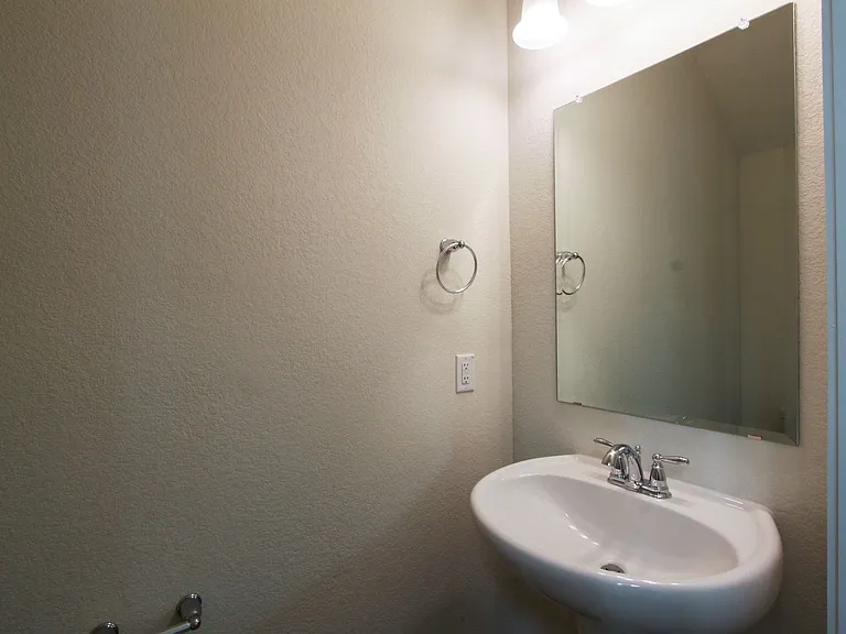 17004 Alturas Ave — Photo 16