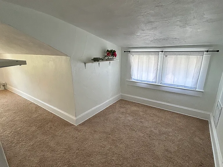 122 S Peninsula Dr — Photo 4