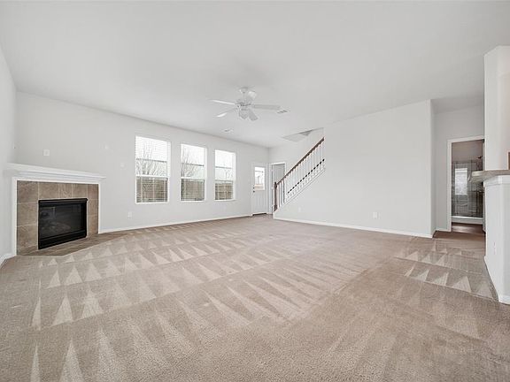 3rd image of 11510 Dahlia Dale Dr