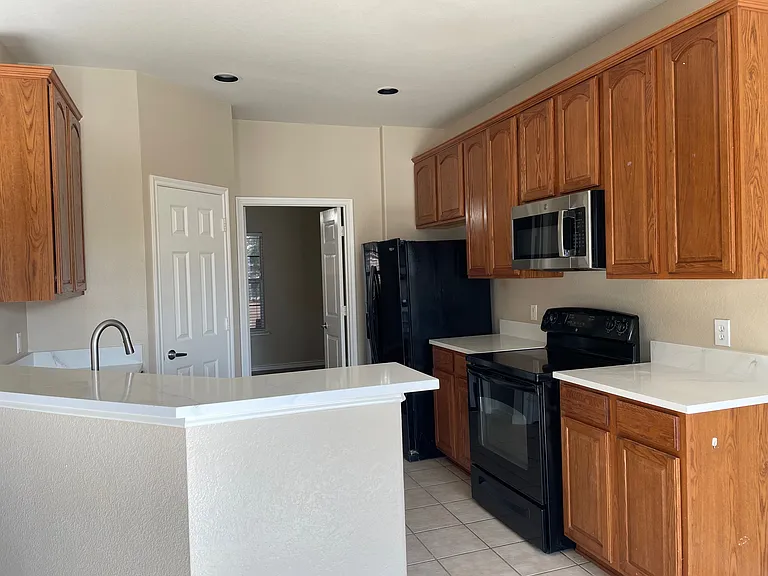 1200 Whisper Willow Dr — Photo 15