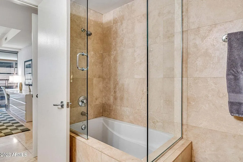 1 bed, 1.5 bath, 952 sqft, $4,500 — Photo 4