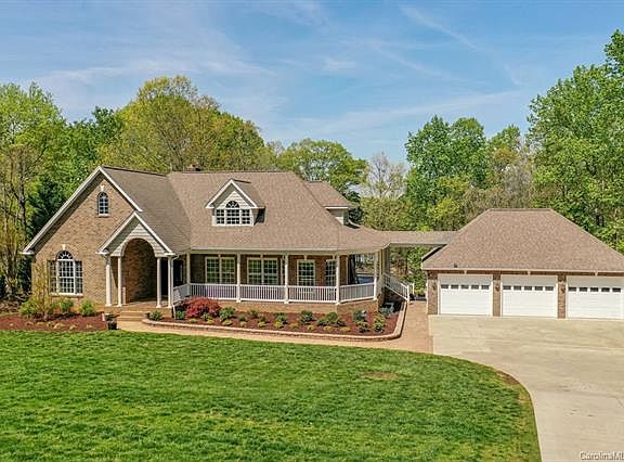 2nd image of 182 Windwood Ln