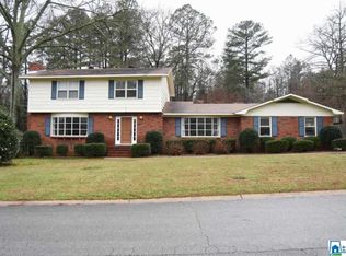 900 Pecanwood Dr, Anniston, AL 36207