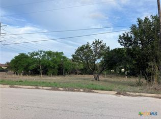 909 Magnolia Rd, Killeen, TX 76549