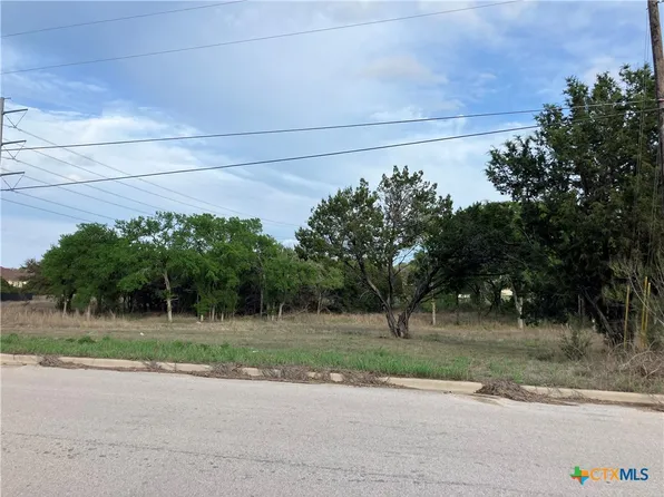 909 Magnolia Rd, Killeen, TX 76549