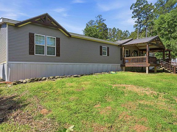 2nd image of 3001 S Evans Rd