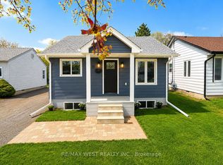 11 Pine St, Ajax, ON L1S1X8
