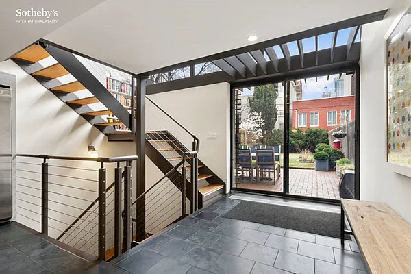 Sold by Sotheby's International Realty | media 7