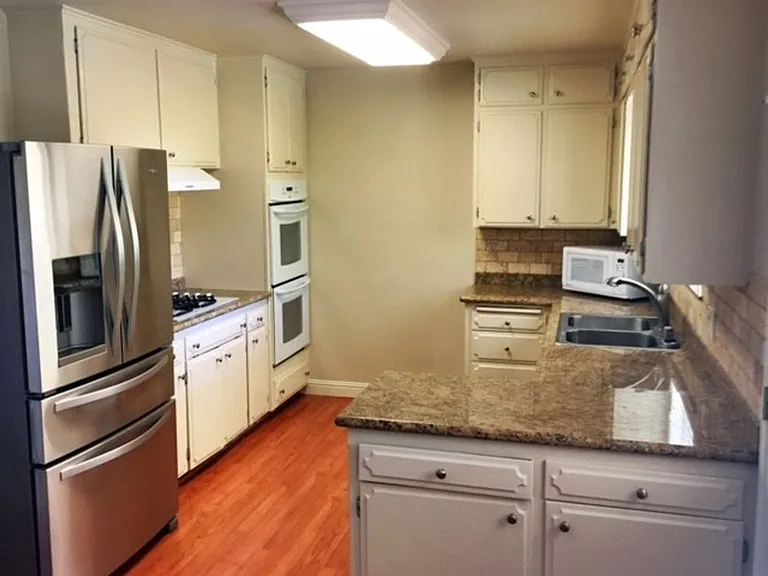 1657 W Ellery Way — Photo 3