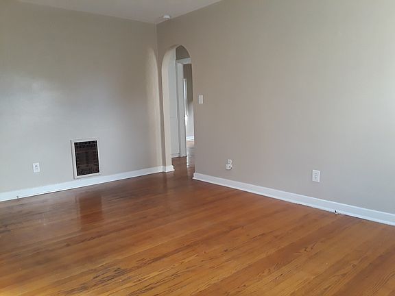 3rd image of 4750 2nd Ave N