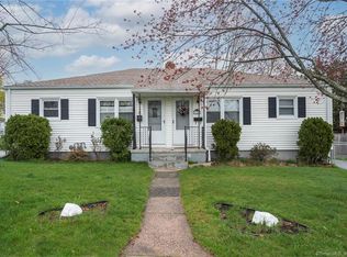28 7th St, Newington, CT 06111
