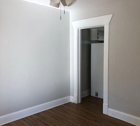 4th image of 1042 S New York Ave