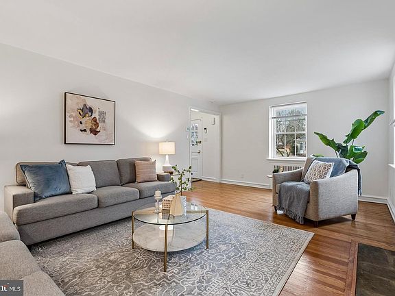 5th image of 146 Henley Rd