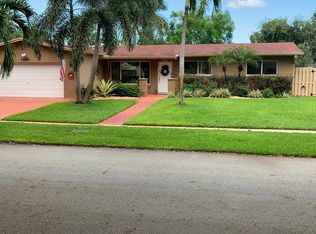 1841 NW 111th Ave, Pembroke Pines, FL 33026
