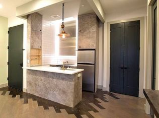 102 Scholes St #3A, Brooklyn, NY 11206